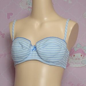 Z3894☆☆ティーンズブラ☆C70サイズ☆女の子