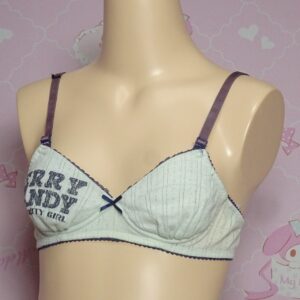 Z4128☆☆ティーンズブラ☆A70サイズ☆女の子