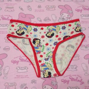 7012☆白雪姫☆サイズ６☆コットン　ジュニア　ショーツ
