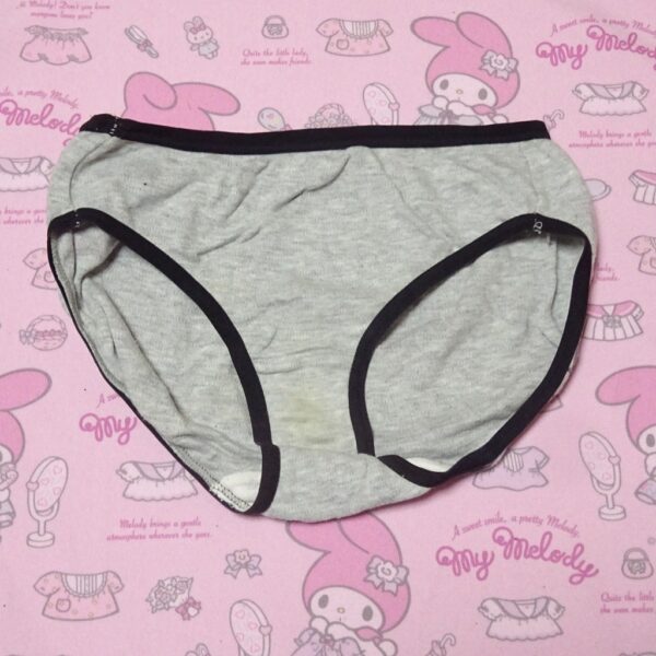 7088☆HelloKitty☆150サイズ☆コットン　ジュニア　ショーツ - 画像 (2)