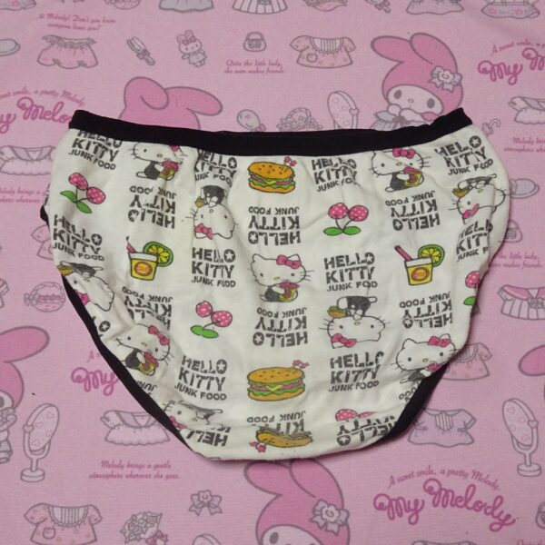 7108☆HelloKitty☆150サイズ☆コットン　ジュニア　ショーツ - 画像 (2)