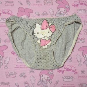 7111☆HelloKitty☆Mサイズ☆コットン　ジュニア　ショーツ