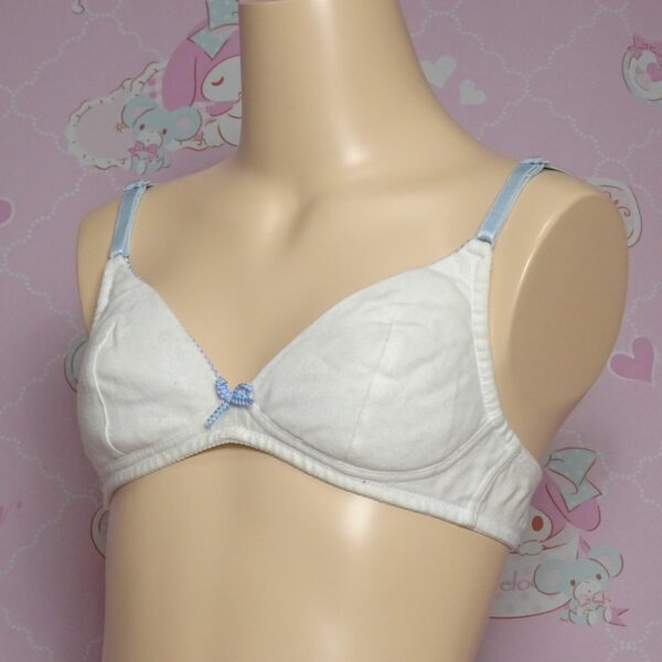 Z4159☆☆ティーンズスポーツブラ☆B70サイズ☆女の子