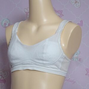 Z4202☆☆ティーンズスポーツブラ☆A65サイズ☆女の子