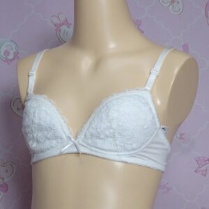 Z4204☆☆ティーンズブラ☆Mサイズ☆女の子