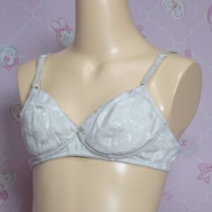 Z4205☆☆ティーンズブラ☆A75サイズ☆女の子