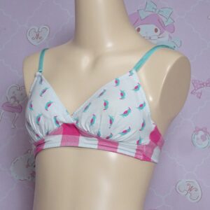 Z4224☆ワコールunnanacool☆ティーンズブラ☆Mサイズ☆女の子