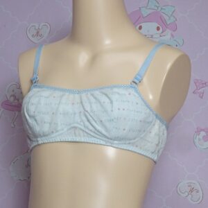 Z4236☆☆ティーンズスポーツブラ☆Mサイズ☆女の子