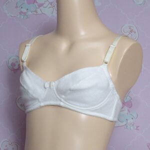 Z4293☆☆ティーンズブラ☆B70サイズ☆女の子