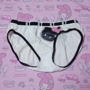 8002☆HelloKitty☆Mサイズ☆コットン　ジュニア　ショーツ