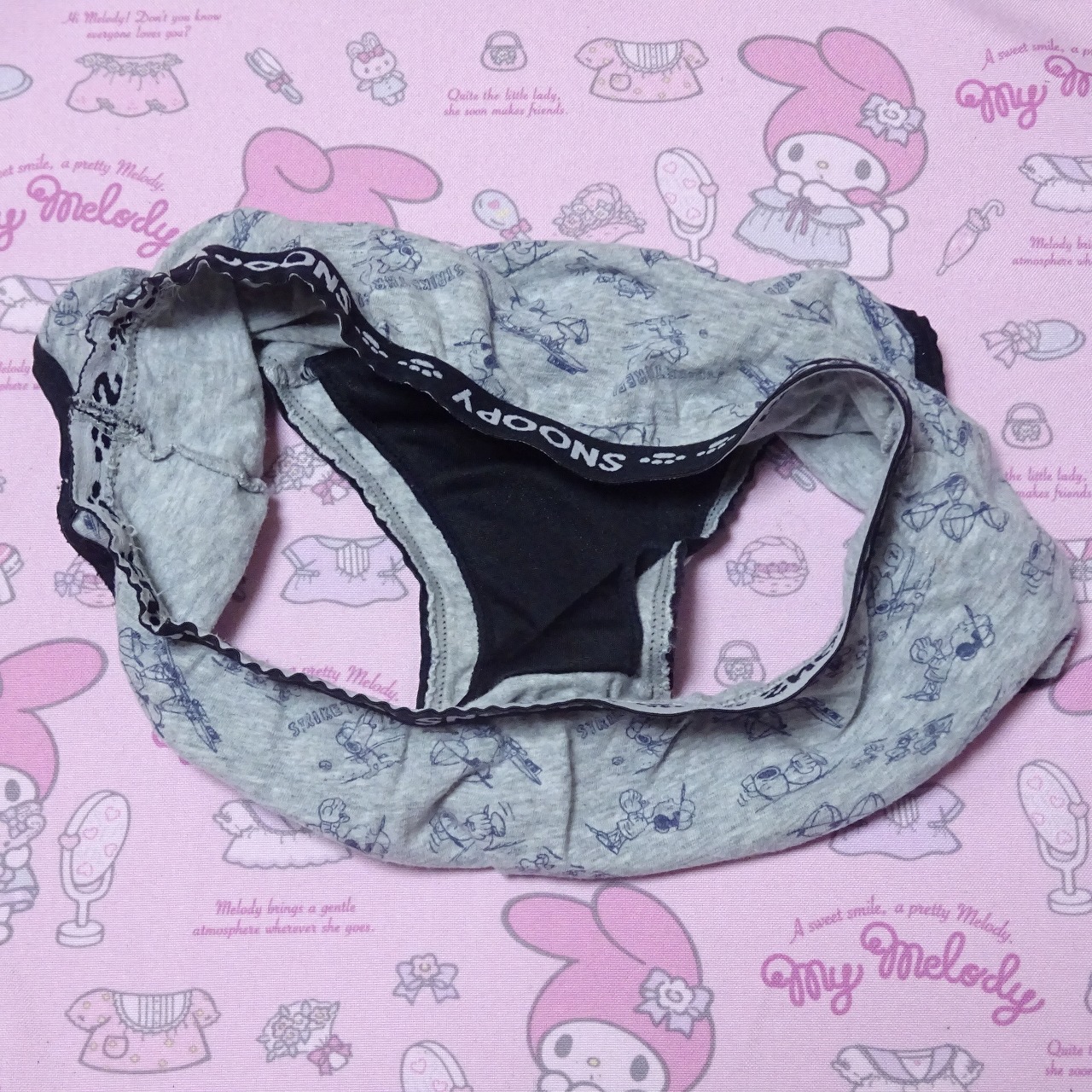 8251 【Mサイズ】スヌーピー ショーツ used グレー キャラクター 中古販売 女児向け古着 1点もの - 画像 (3)