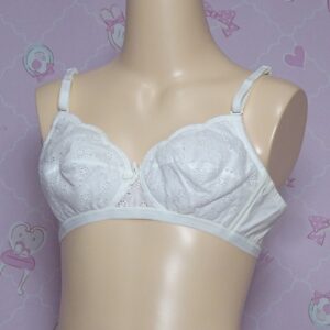 8304☆☆ティーンズブラ☆A85サイズ☆女の子