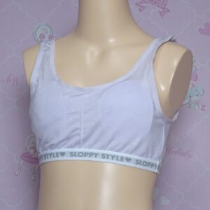 8281☆☆スポーツブラ☆１６５サイズ☆女の子