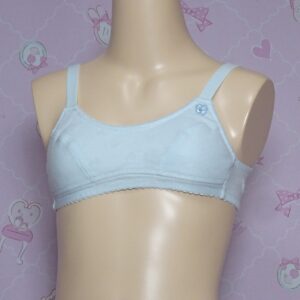 8273☆☆スポーツブラ☆１5０サイズ☆女の子