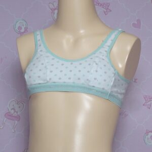 8263☆☆スポーツブラ☆１４０サイズ☆女の子