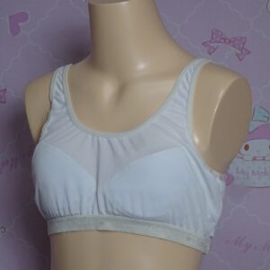 8476☆☆スポーツブラ☆１6０サイズ☆女の子