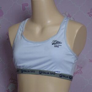 8470☆☆スポーツブラ☆１5０サイズ☆女の子