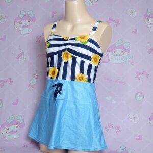 Z4300☆140サイズ　ジュニア　中古　水着