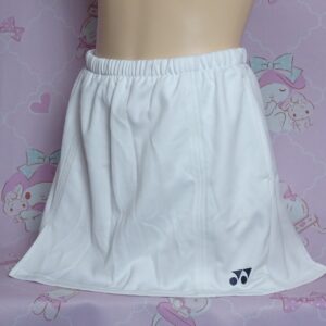 Z4311☆スコート YONEX Mサイズ テニススコート ティーンズ　中古