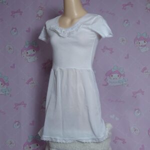 Z4347☆ジュニアスリップ 140サイズ  中古