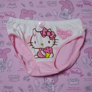 8763☆HelloKitty 150サイズ☆コットン　ジュニア　ショーツ