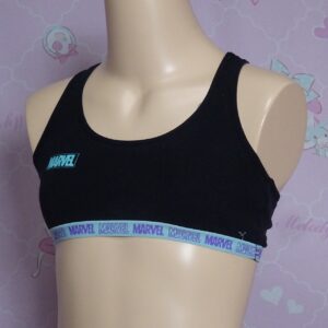 8833☆☆スポーツブラ☆１４０サイズ☆女の子