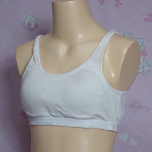 8843☆☆スポーツブラ☆１6０サイズ☆女の子