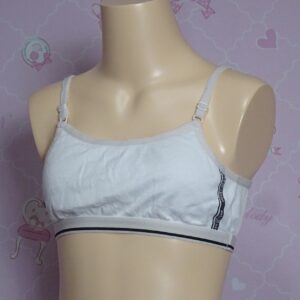 8845☆☆スポーツブラ☆１6０サイズ☆女の子