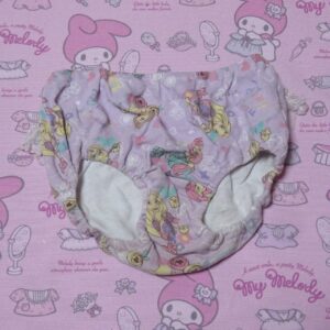 8948☆Disney 110サイズ ☆ コットン　ジュニア　ショーツ