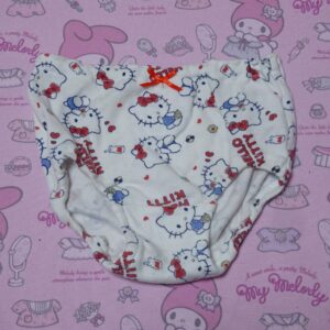 9246☆記名あり HelloKitty 100サイズ ☆ コットン　ジュニア　ショーツ