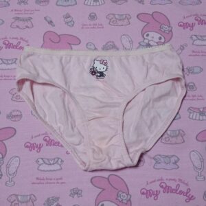 9324☆HelloKitty 120サイズ ☆ コットン　ジュニア　ショーツ