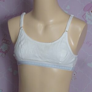 9110☆ ティーンズ スポーツブラ ☆A75サイズ☆女の子